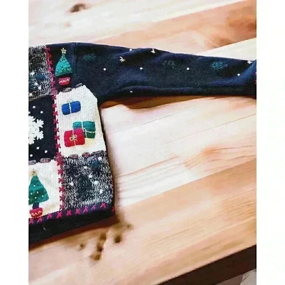 Vtg Christmas Sweater Designers Originals Studio Patchwork Embroidered EUC PM - Picture 2 of 16
